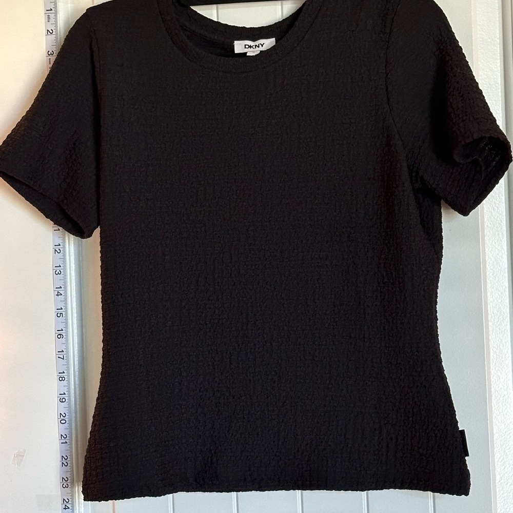 NWT MD- DKNY Black Textured Women's Top